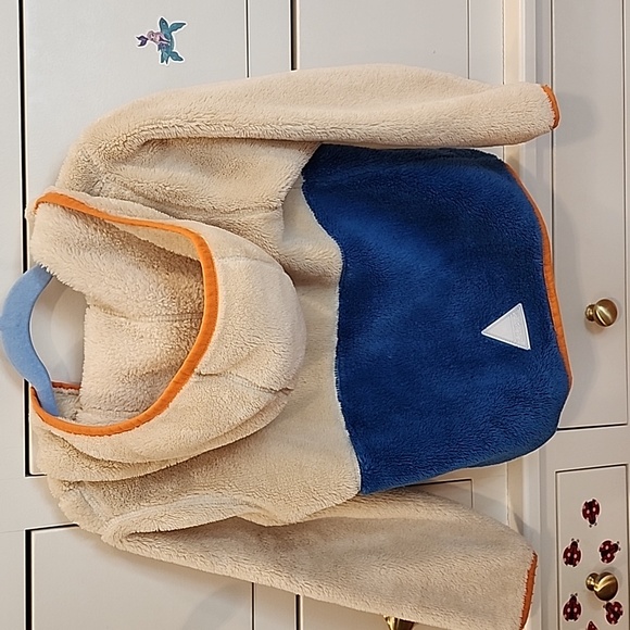 LL Bean cozy kid's pullover hoodie - Picture 2 of 3